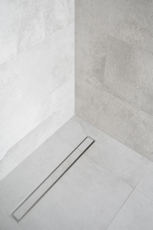 Minimalist Shower Space
